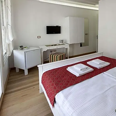 Pi Art Butik Szálloda 3*