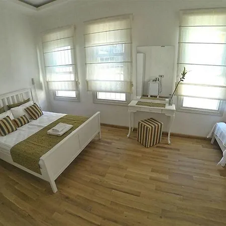 Hotel Pi Art Butik 3*